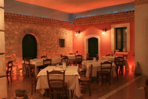 Marchesina Resort Srls Teggiano Екстериор снимка