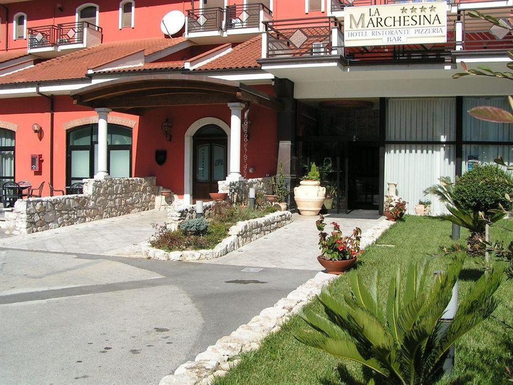 Marchesina Resort Srls Teggiano Екстериор снимка